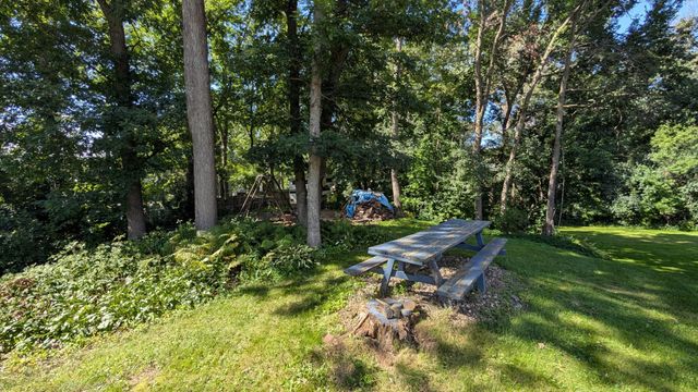 120 Sabra Court, Apple Valley, MN 55124