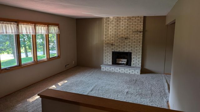 120 Sabra Court, Apple Valley, MN 55124