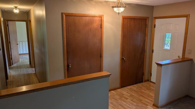 120 Sabra Court, Apple Valley, MN 55124