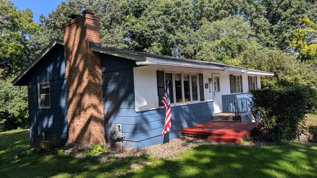 120 Sabra Court, Apple Valley, MN 55124