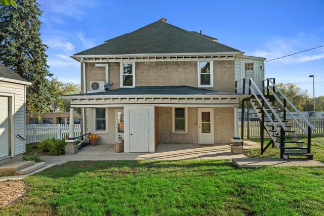 N86W16387 Appleton AVENUE, Menomonee Falls, WI 53051
