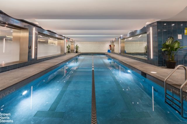 70 Charlton St Apt 5C, New York City, NY 10014