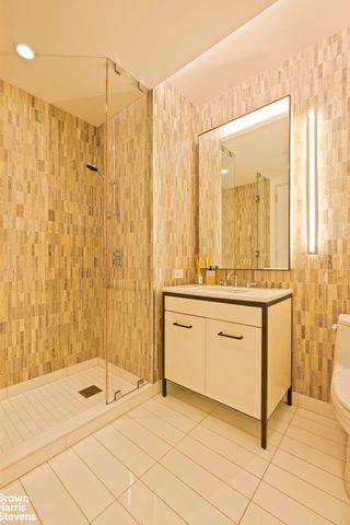 70 Charlton St Apt 5C, New York City, NY 10014