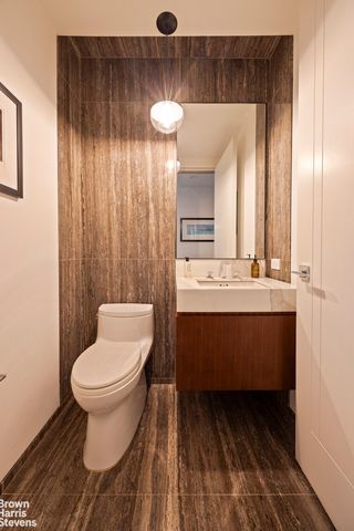 70 Charlton St Apt 5C, New York City, NY 10014
