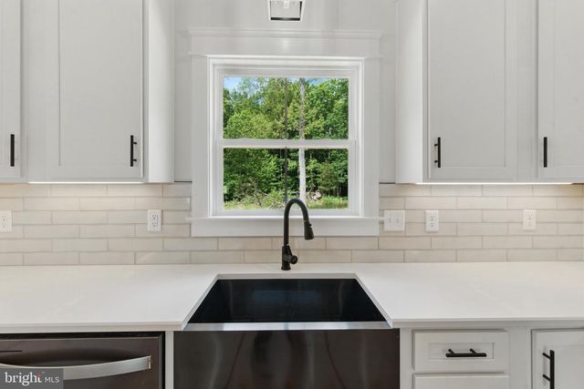 195 PROMISE LN, Bumpass, VA 23024