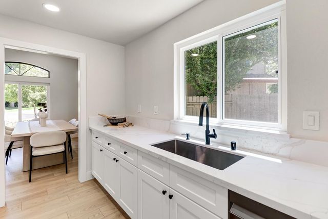 9472 Denholm Ct, Elk Grove, CA 95758