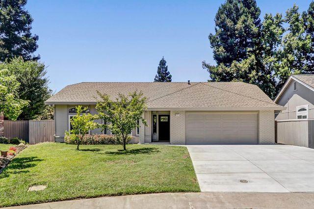 9472 Denholm Ct, Elk Grove, CA 95758