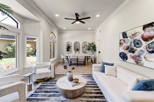 9472 Denholm Ct, Elk Grove, CA 95758