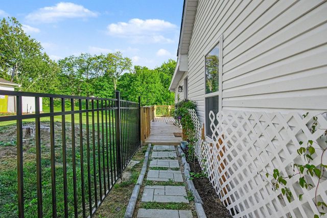 2945 Gardnersville Road, Crittenden, KY 41030