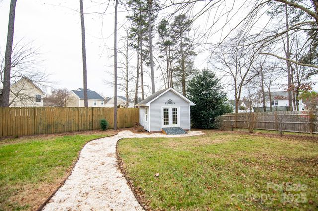 2124 Clear Brooke Drive, Kannapolis, NC 28083