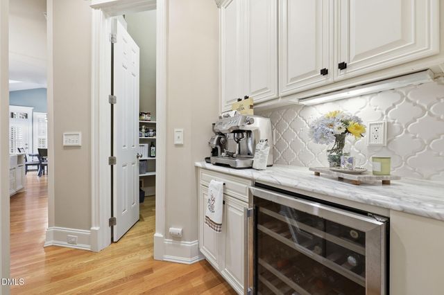922 Alden Bridge Drive, Cary, NC 27519