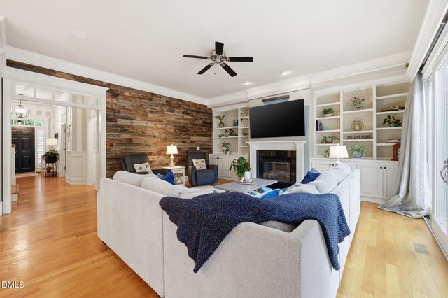 922 Alden Bridge Drive, Cary, NC 27519