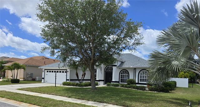 7404 38TH COURT E, Sarasota, FL 34243