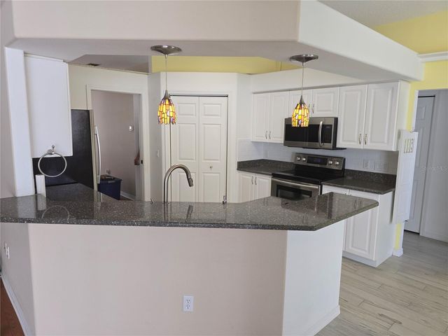 7404 38TH COURT E, Sarasota, FL 34243