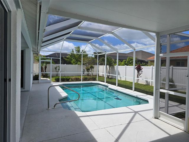 7404 38TH COURT E, Sarasota, FL 34243