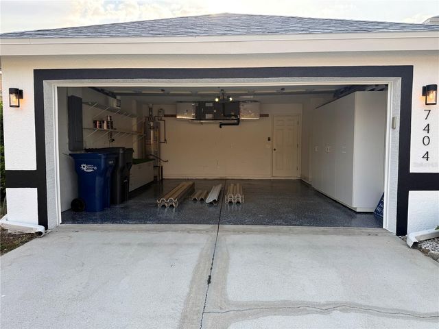 7404 38TH COURT E, Sarasota, FL 34243