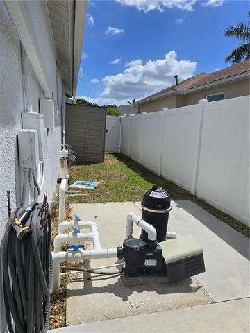 7404 38TH COURT E, Sarasota, FL 34243