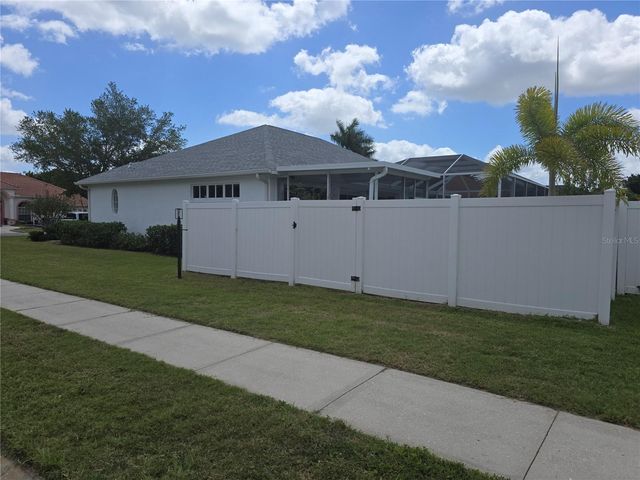 7404 38TH COURT E, Sarasota, FL 34243