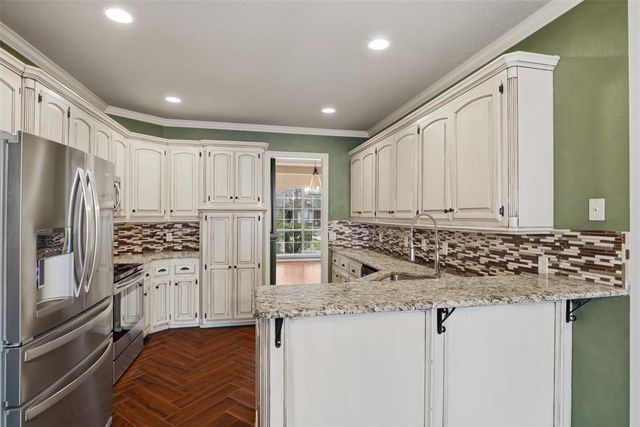 704 N Remington Way, Mustang, OK 73064