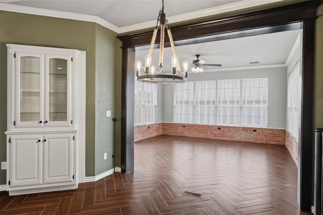 704 N Remington Way, Mustang, OK 73064