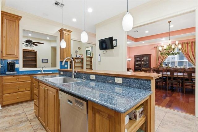 2720 Rue Cannes Dr Drive, Lake Charles, LA 70605