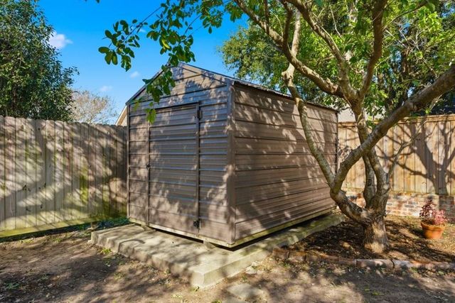 2720 Rue Cannes Dr Drive, Lake Charles, LA 70605