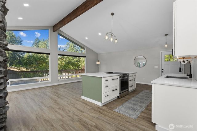 131 E Channel Drive, Allyn, WA 98524