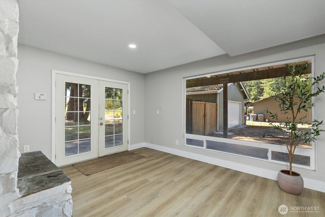 131 E Channel Drive, Allyn, WA 98524
