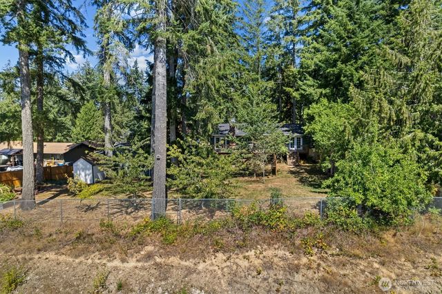 131 E Channel Drive, Allyn, WA 98524