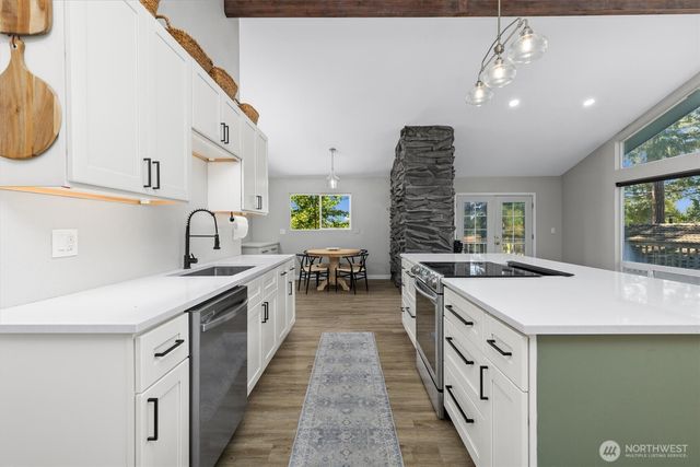 131 E Channel Drive, Allyn, WA 98524