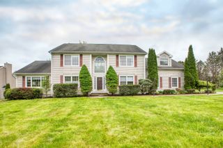 9 Mayflower Lane, Shelton, CT 06484