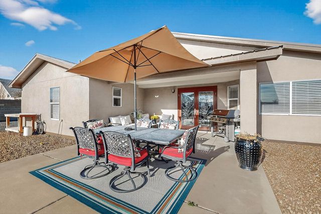 6966 Clark Hills Drive NE, Rio Rancho, NM 87144