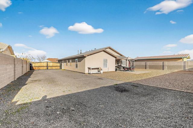 6966 Clark Hills Drive NE, Rio Rancho, NM 87144