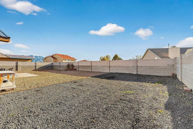 6966 Clark Hills Drive NE, Rio Rancho, NM 87144