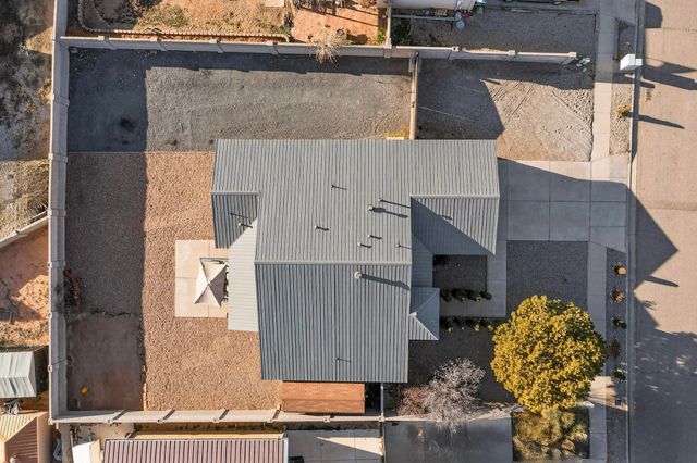 6966 Clark Hills Drive NE, Rio Rancho, NM 87144