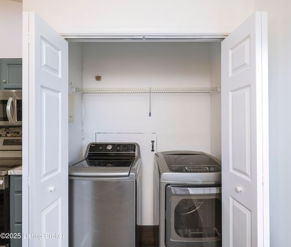 4509 Shelvis Dr, Louisville, KY 40216