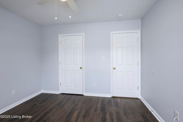 4509 Shelvis Dr, Louisville, KY 40216