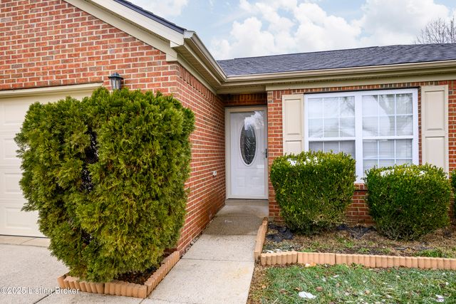 4509 Shelvis Dr, Louisville, KY 40216