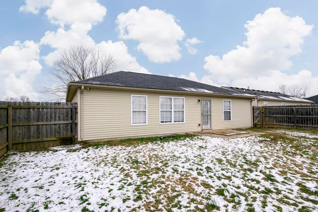 4509 Shelvis Dr, Louisville, KY 40216