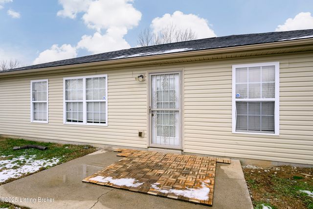 4509 Shelvis Dr, Louisville, KY 40216