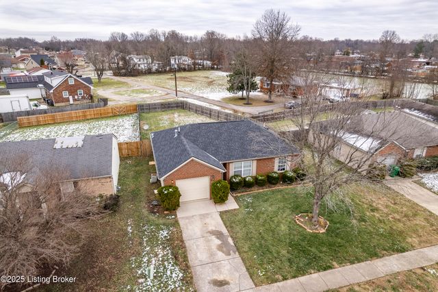 4509 Shelvis Dr, Louisville, KY 40216