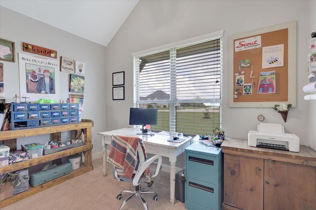 1001 N Oak Trail, Weatherford, TX 76085