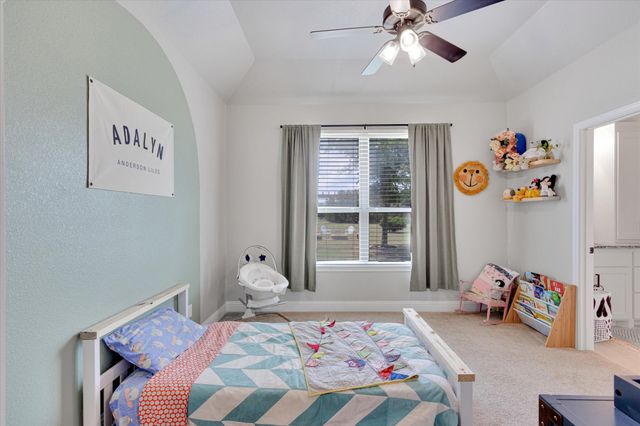 1001 N Oak Trail, Weatherford, TX 76085