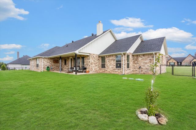 1001 N Oak Trail, Weatherford, TX 76085