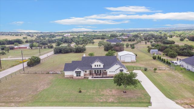 1001 N Oak Trail, Weatherford, TX 76085