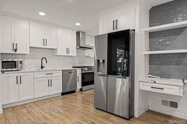 14370 Pearl Street, Southgate, MI 48195