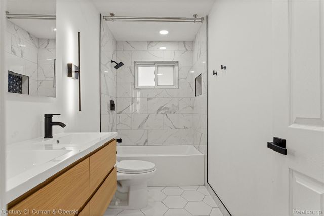 14370 Pearl Street, Southgate, MI 48195