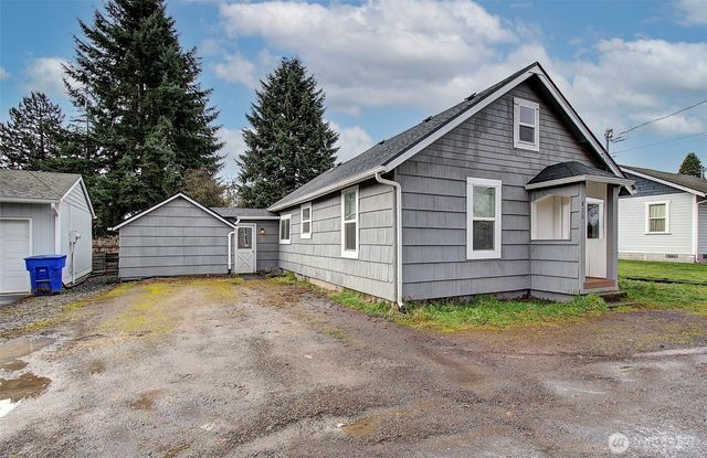 816 Coweeman Lane, Kelso, WA 98626