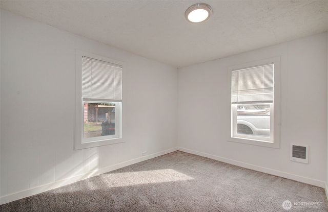 816 Coweeman Lane, Kelso, WA 98626