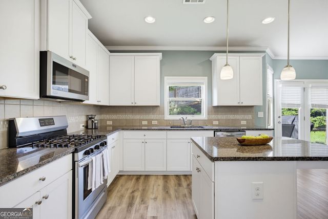 550 Red Fox Drive, Dallas, GA 30157
